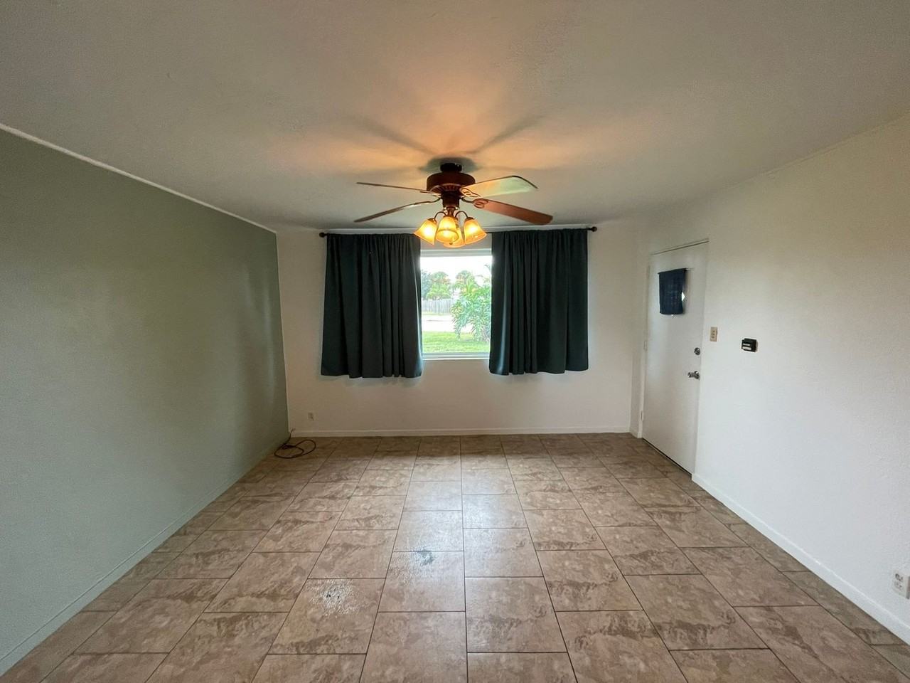 57 River Dr - Photo 3 of 21