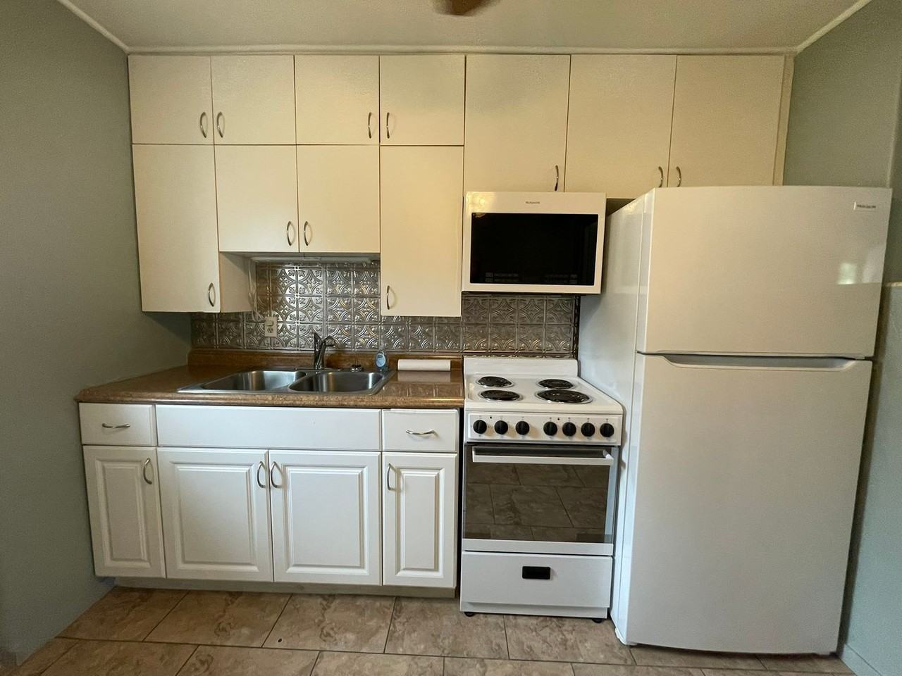 57 River Dr - Photo 4 of 21
