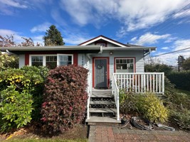 featured image of 2900 Elm St