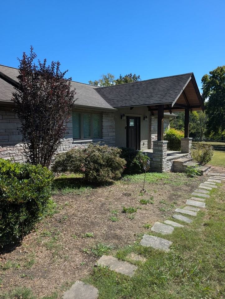 617 Lewelling Rd - Photo 3 of 13