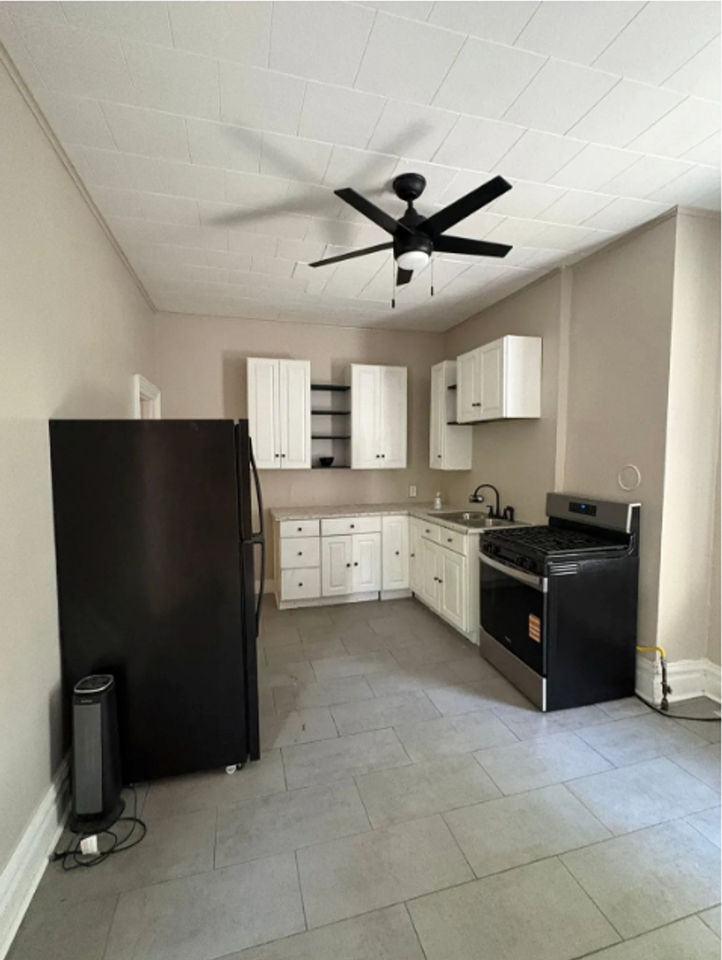 5208 Brown Way - Photo 2 of 16