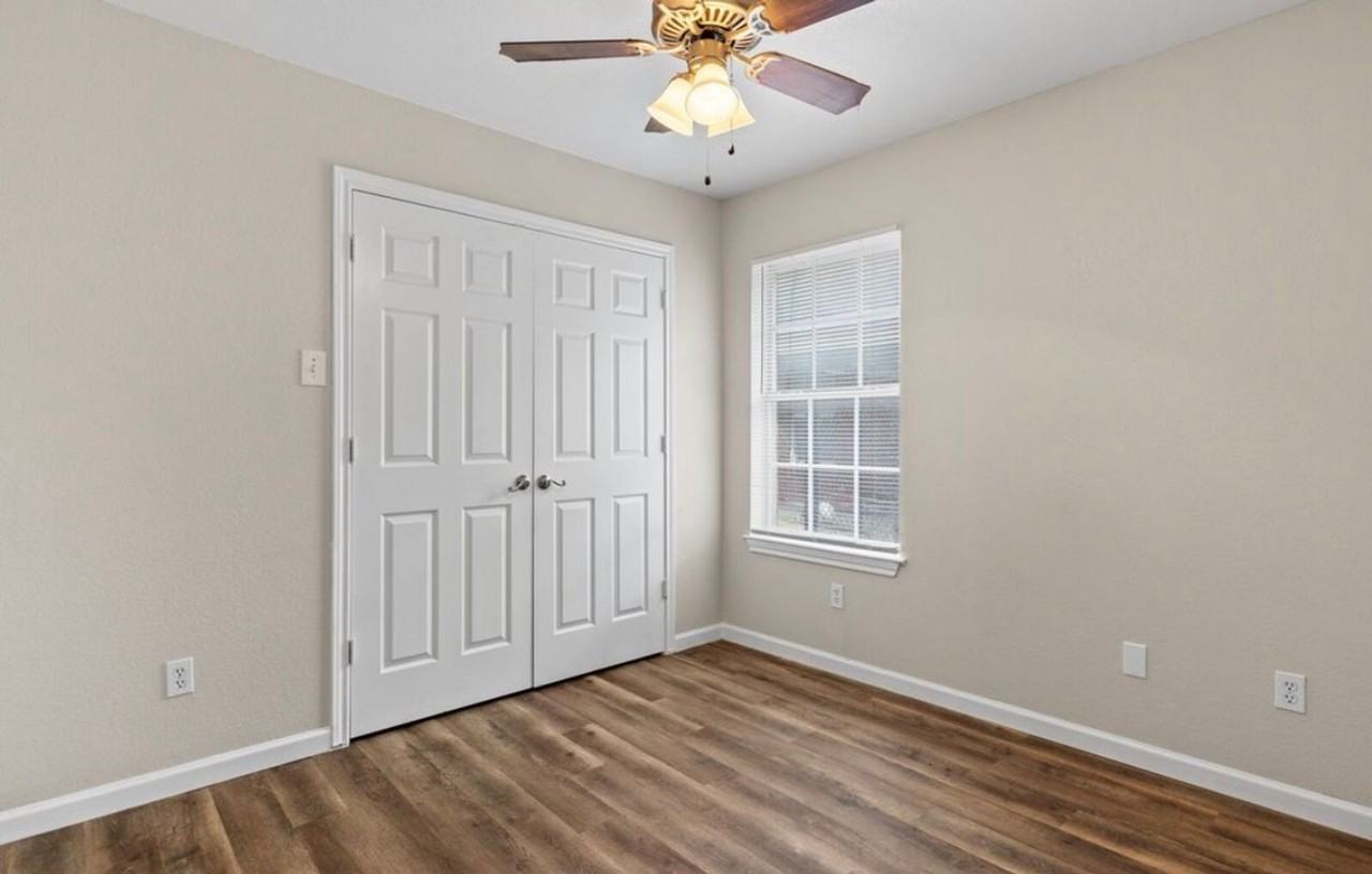217 E Craven Ave - Photo 7 of 12