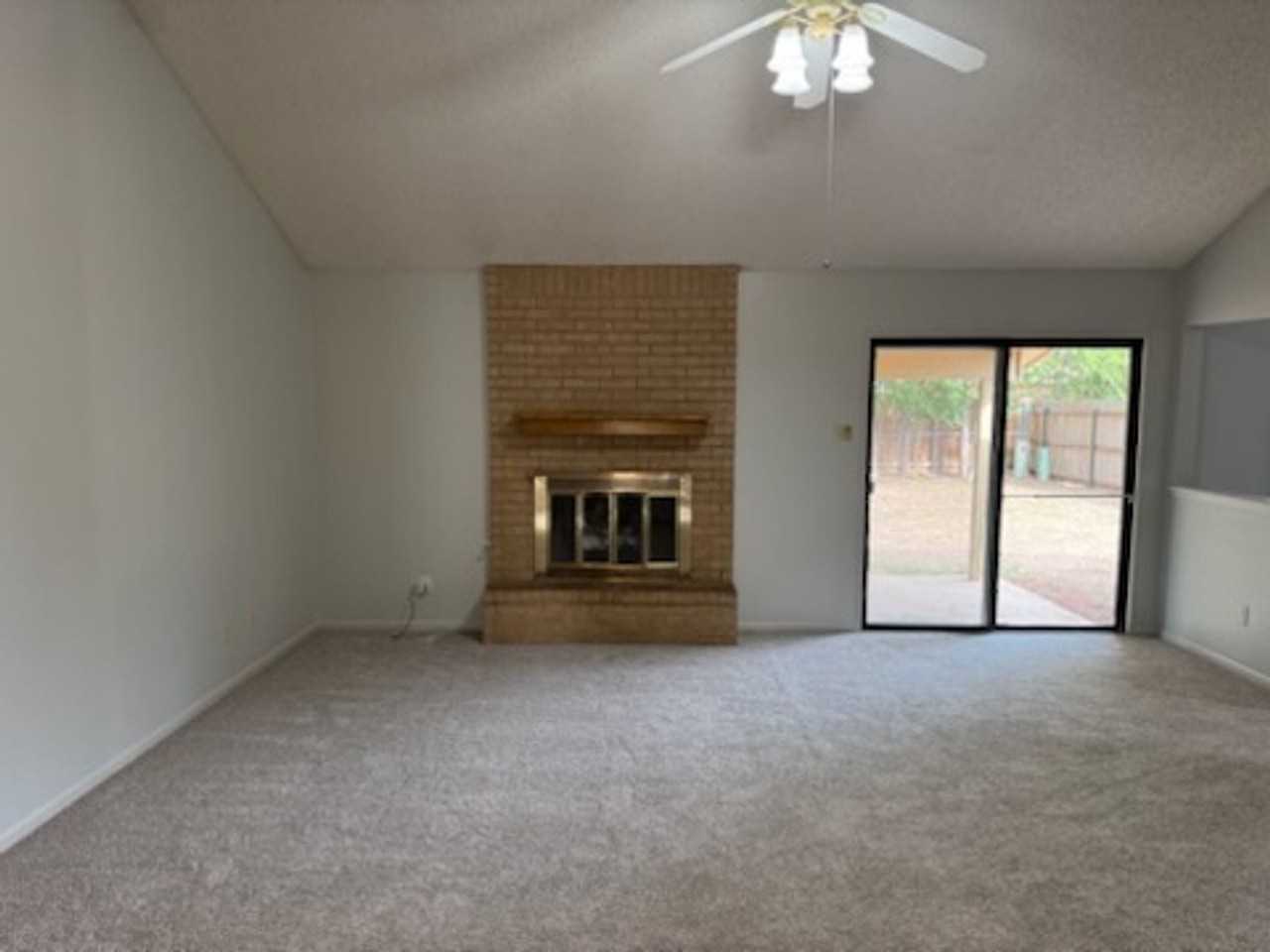 4409 Carrie Ann Ln - Photo 3 of 10