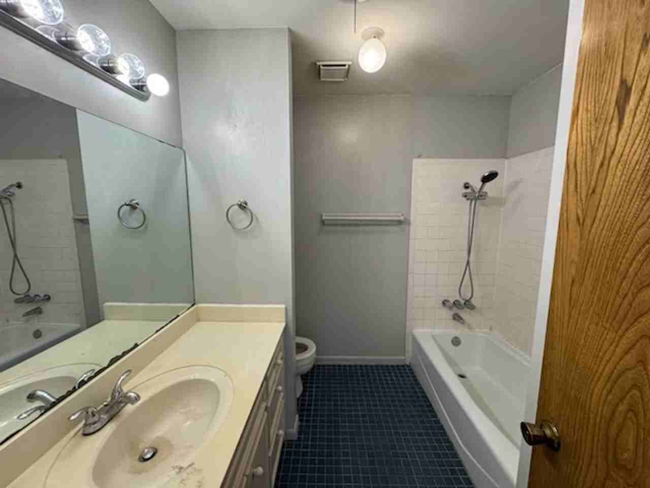4409 Carrie Ann Ln - Photo 6 of 10
