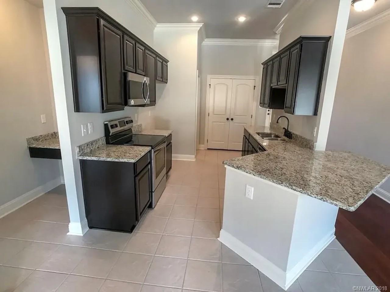 1568 Riverview Ln - Photo 3 of 6
