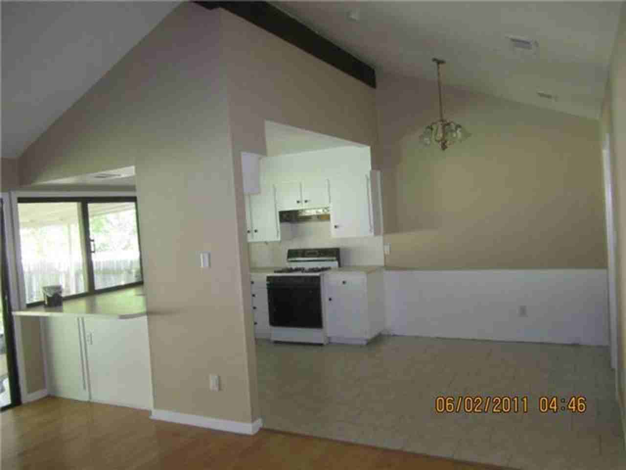 9409 Mountain Quail Rd - Photo 2 of 12