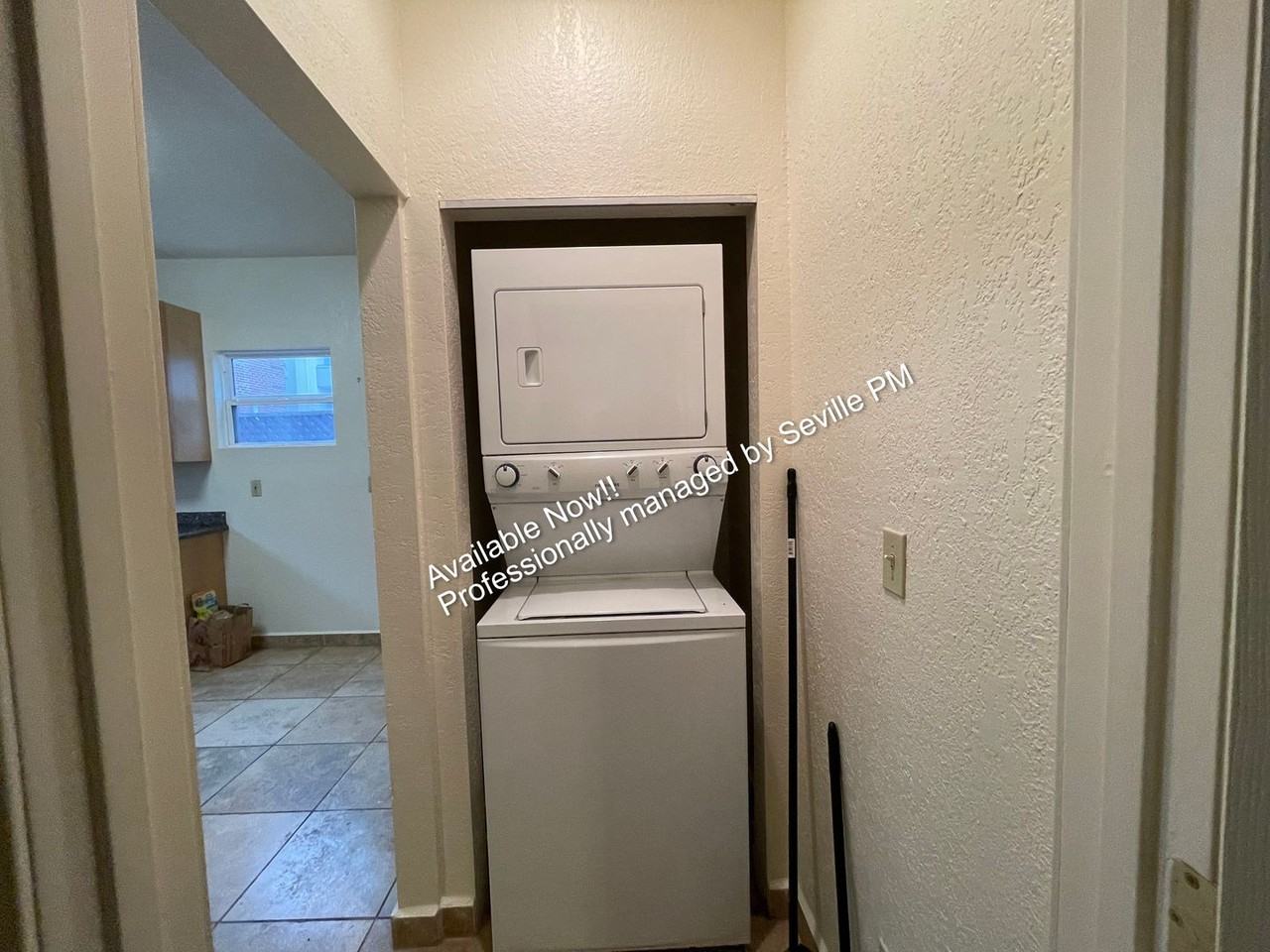 619 22nd St - Photo 6 of 8