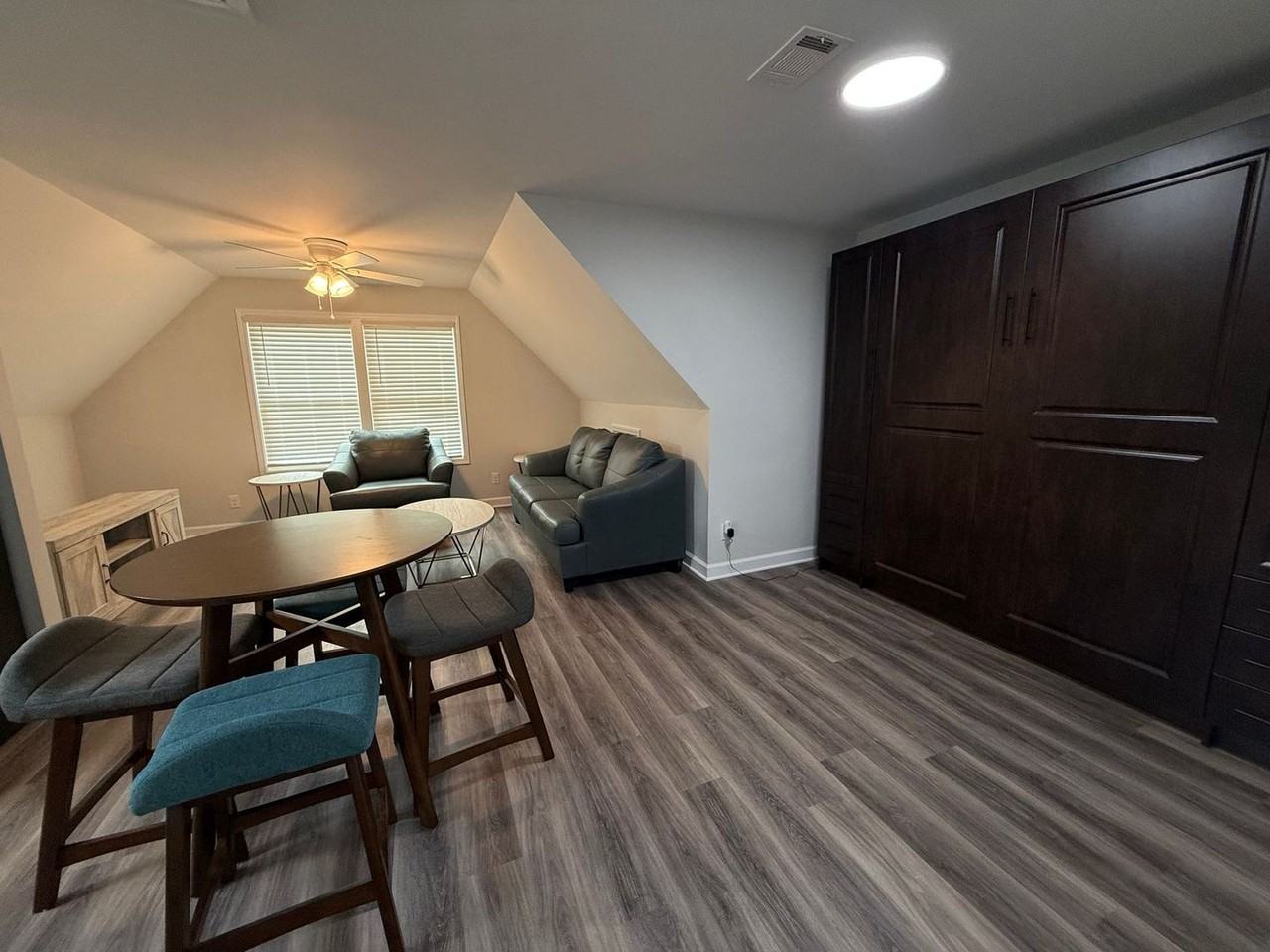 209 Briarcliff Ln - Photo 7 of 11