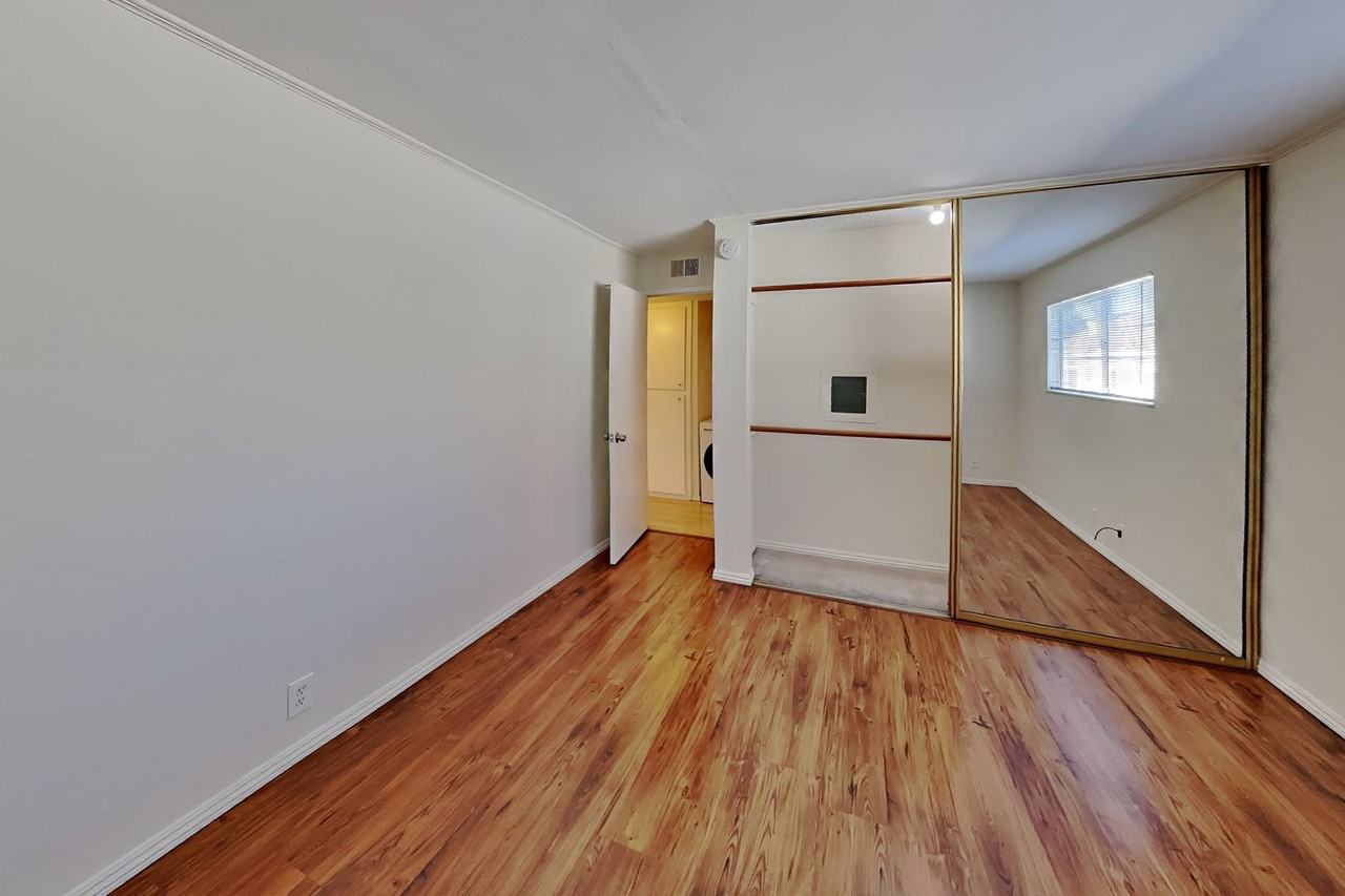 1596 Sunnyvale Ave - Photo 4 of 12
