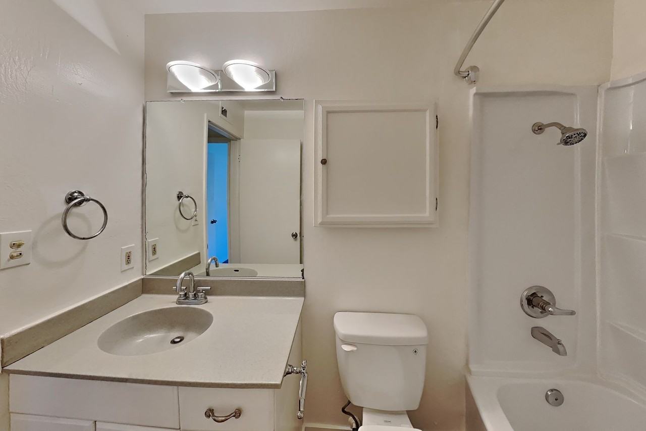 1596 Sunnyvale Ave - Photo 7 of 12