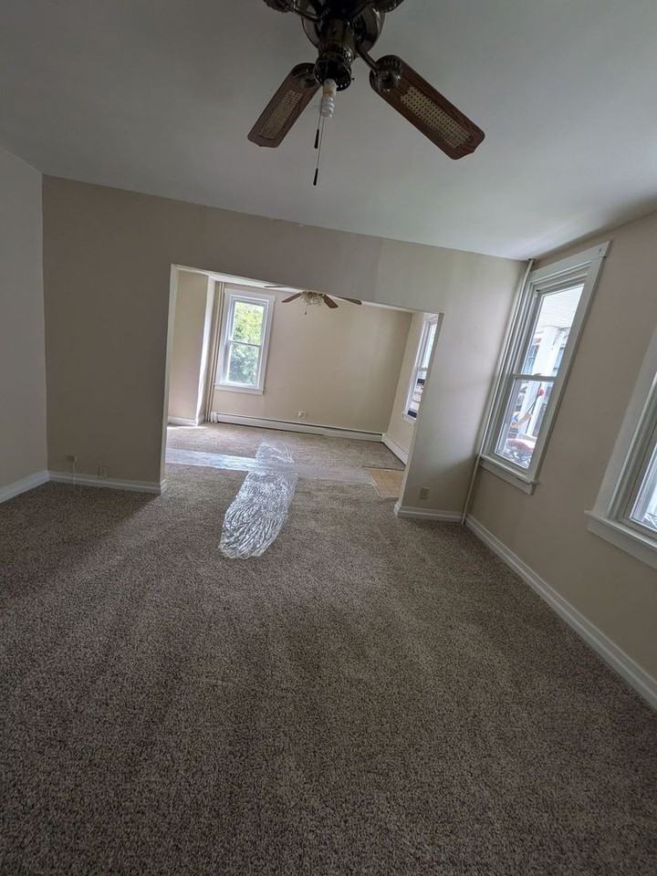 142 W Main St #D - Photo 3 of 7