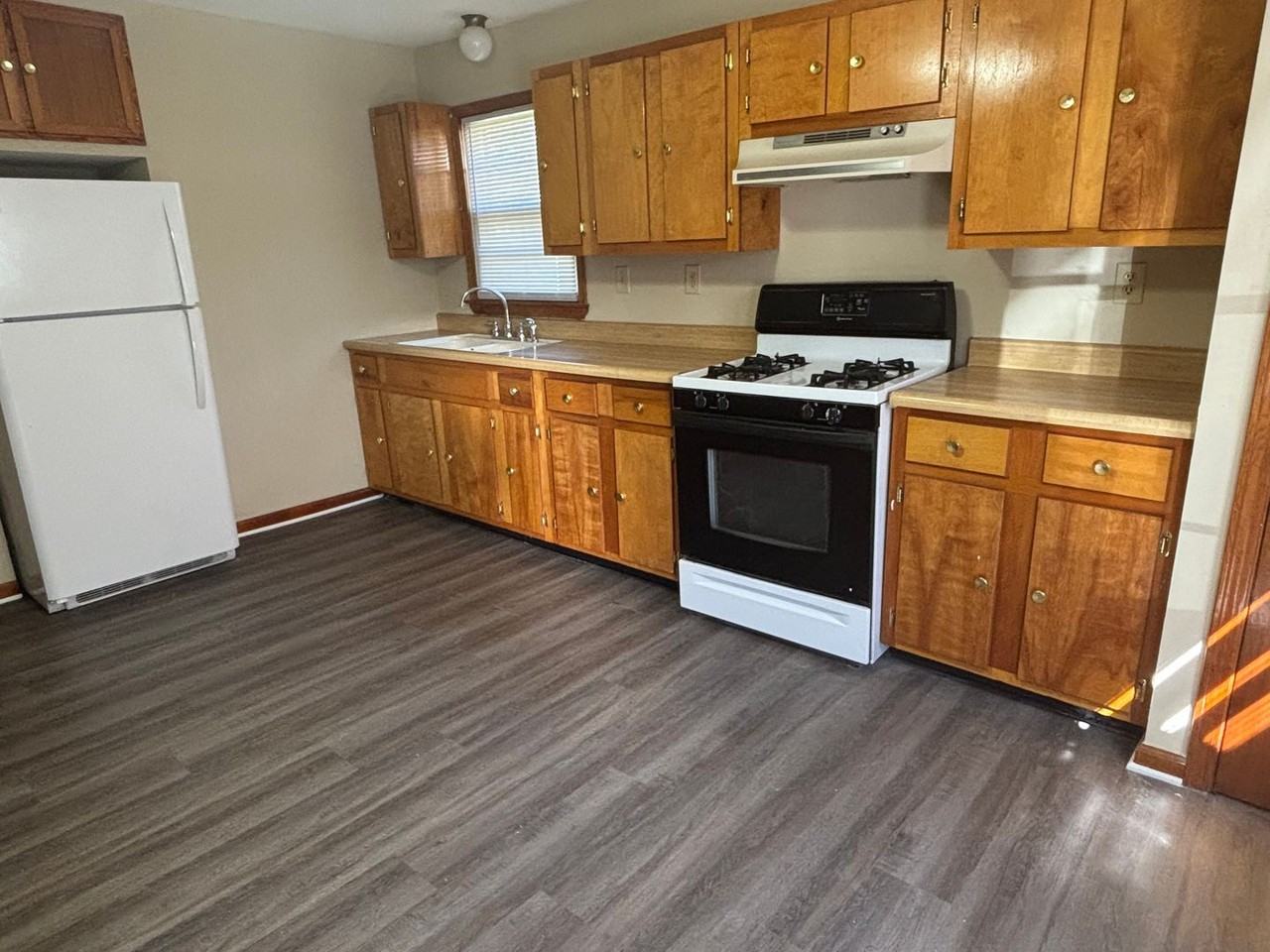 151 Minary Ave - Photo 6 of 14