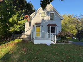 featured image of 14 Oak St