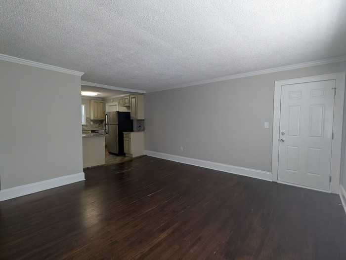 508 Mahaley Ave #3 - Photo 3 of 23