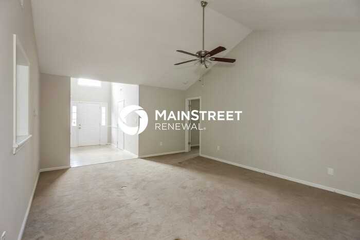 524 Reed Creek Rd - Photo 4 of 17