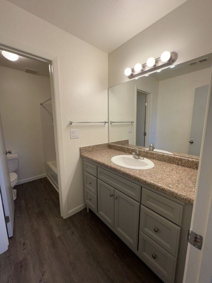 279 Dunn Ct - Photo 7 of 8