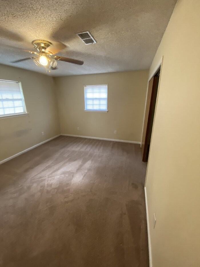 5503 Joneswood Dr - Photo 7 of 10
