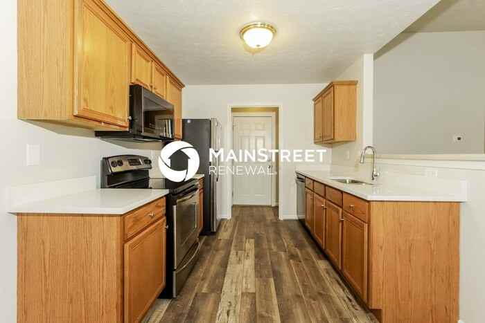 7909 Westbrook Rd - Photo 7 of 16