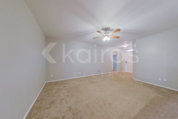12005 Nw 135th St - Photo 7 of 25