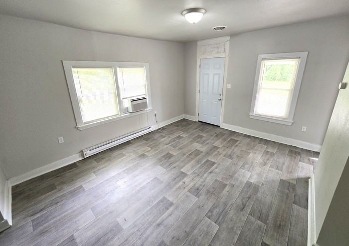 332 Marion Ave - Photo 2 of 17