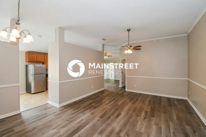 7104 Rapid River Dr W - Photo 3 of 16