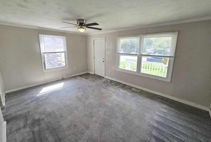28 Carver Cir - Photo 2 of 19