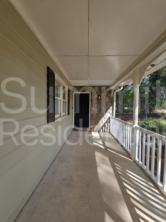 2783 Coventry Grn Se #D - Photo 2 of 20