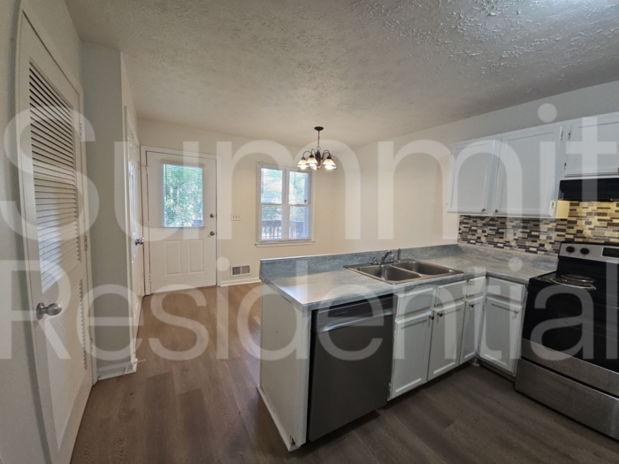 2783 Coventry Grn Se #D - Photo 6 of 20