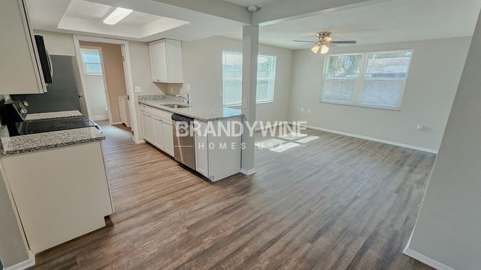 6914 Tierra Verde St - Photo 5 of 21