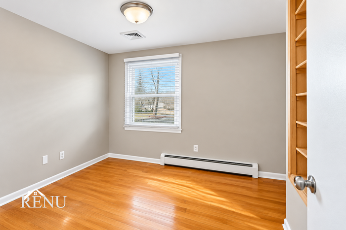 506 Ash Dr - Photo 4 of 22