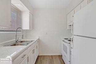 2209 W Belmont Ave - Photo 1 of 1