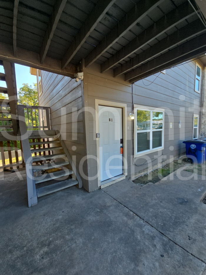 Park Place Cir #B1 - Photo 2 of 16