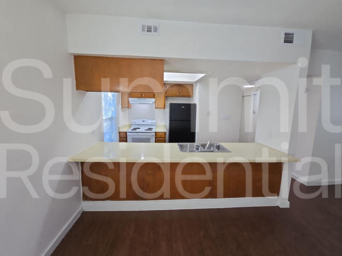 Park Place Cir #B1 - Photo 5 of 16