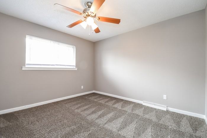 256 Garden Dr - Photo 4 of 8