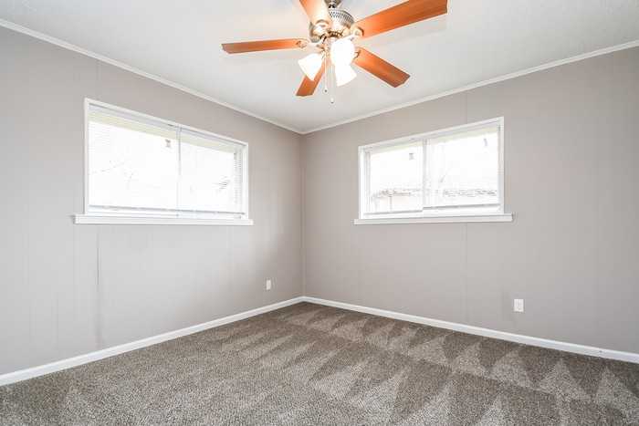 256 Garden Dr - Photo 6 of 8