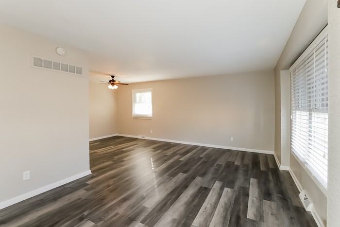 4925 Nw Fisk - Photo 7 of 13