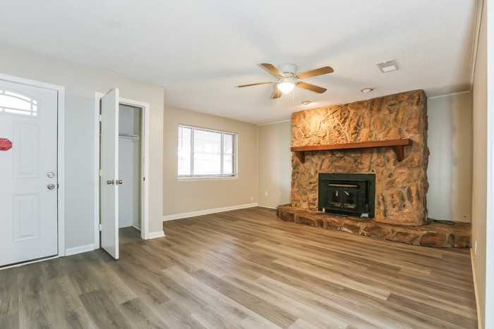 107 Shady Grove Ln - Photo 4 of 12