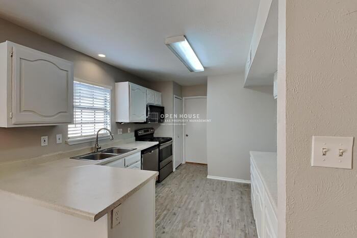 4129 Ballard Trl - Photo 6 of 23