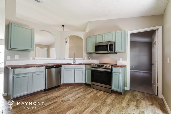 724 Maltby Dr - Photo 6 of 12
