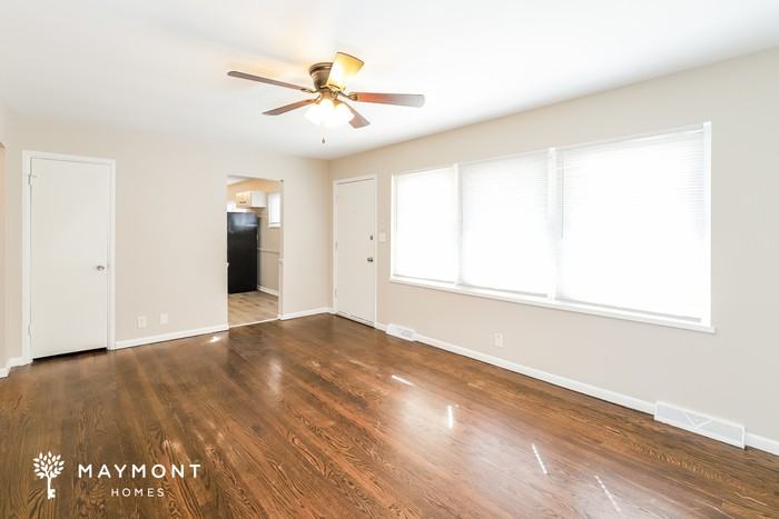 9005 Manchester Ave - Photo 5 of 13