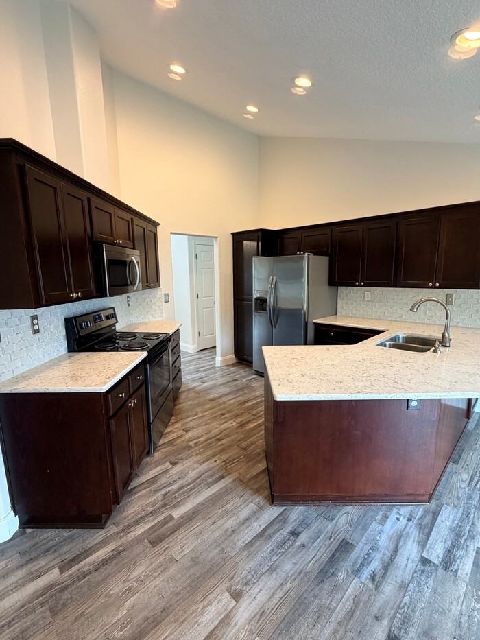 23374 Sw Old Highway 99w - Photo 2 of 17