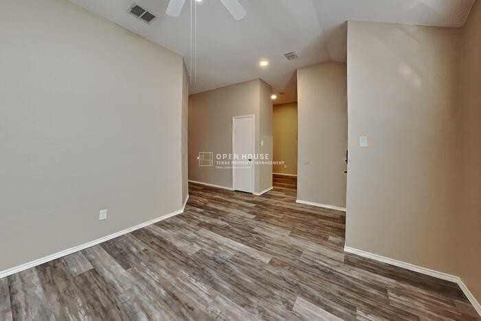 845 Beaver Creek Dr - Photo 7 of 26