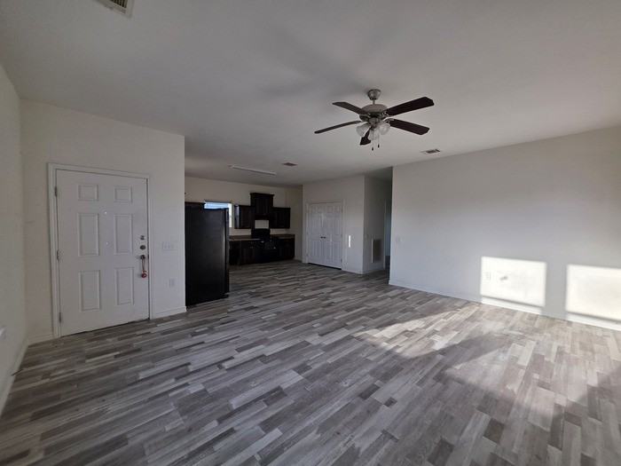 6215 White Oak Dr - Photo 5 of 14
