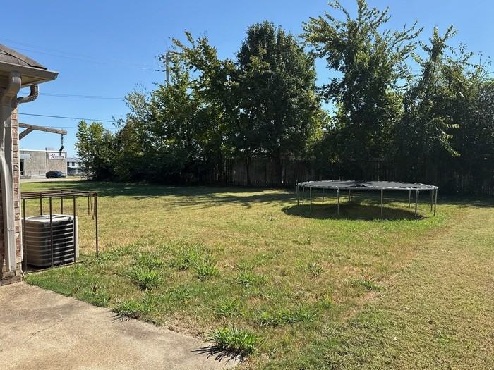 2587 Faxon Ave - Photo 3 of 7