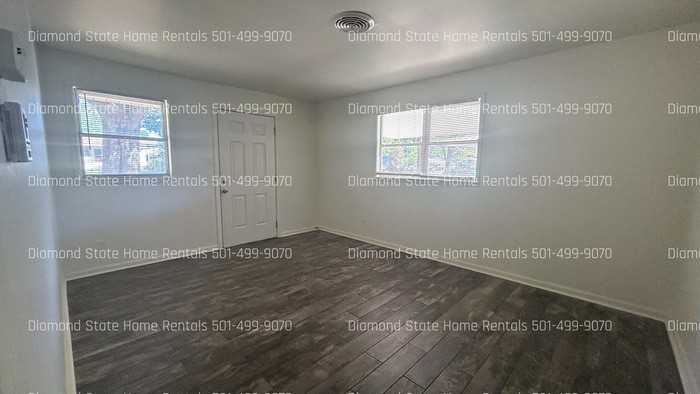 609 Hill St - Photo 3 of 14