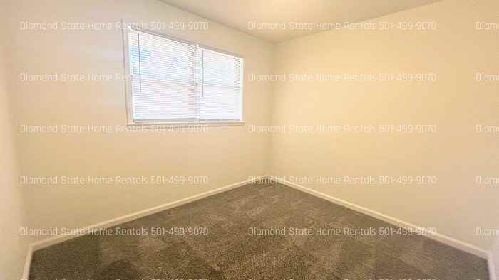 609 Hill St - Photo 5 of 14