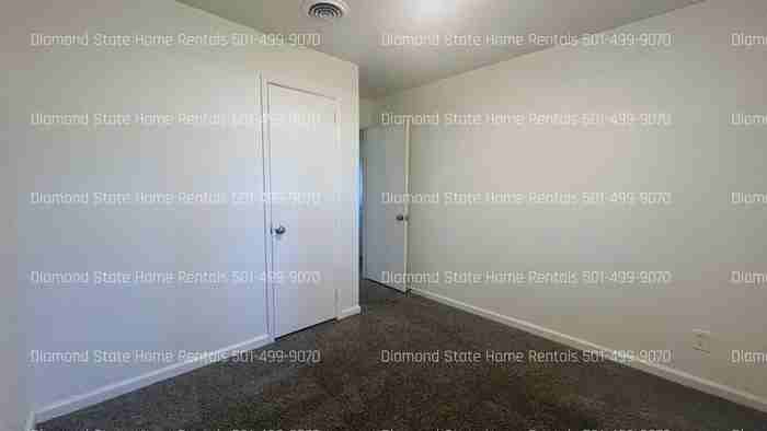 609 Hill St - Photo 6 of 14