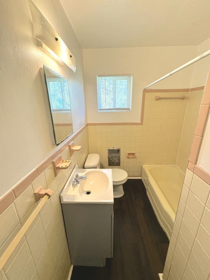 1128 Sparrow Rd #4 - Photo 6 of 15