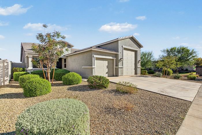17822 W Villa Hermosa Ln - Photo 2 of 46