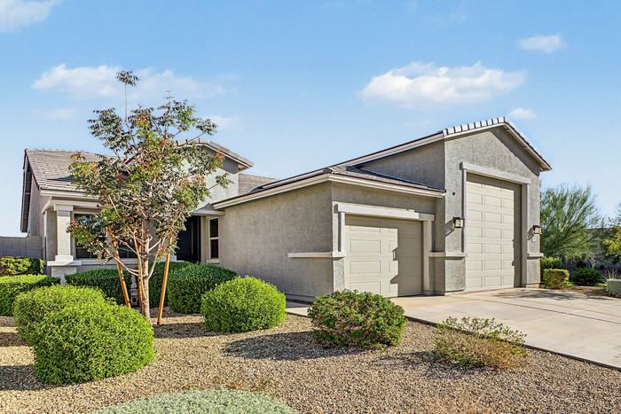 17822 W Villa Hermosa Ln - Photo 3 of 46